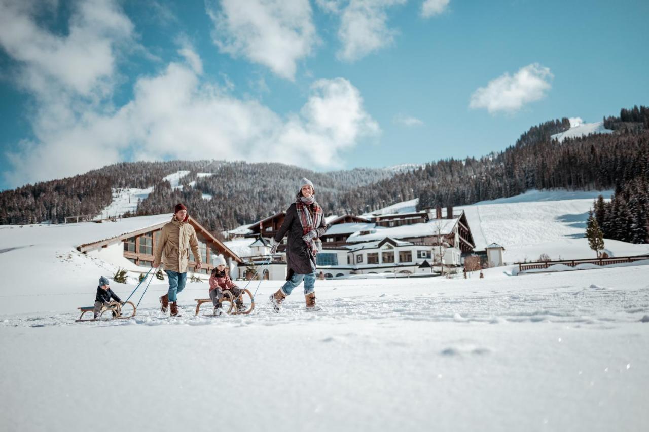 Uebergossene Alm Resort Dienten am Hochkönig Екстериор снимка