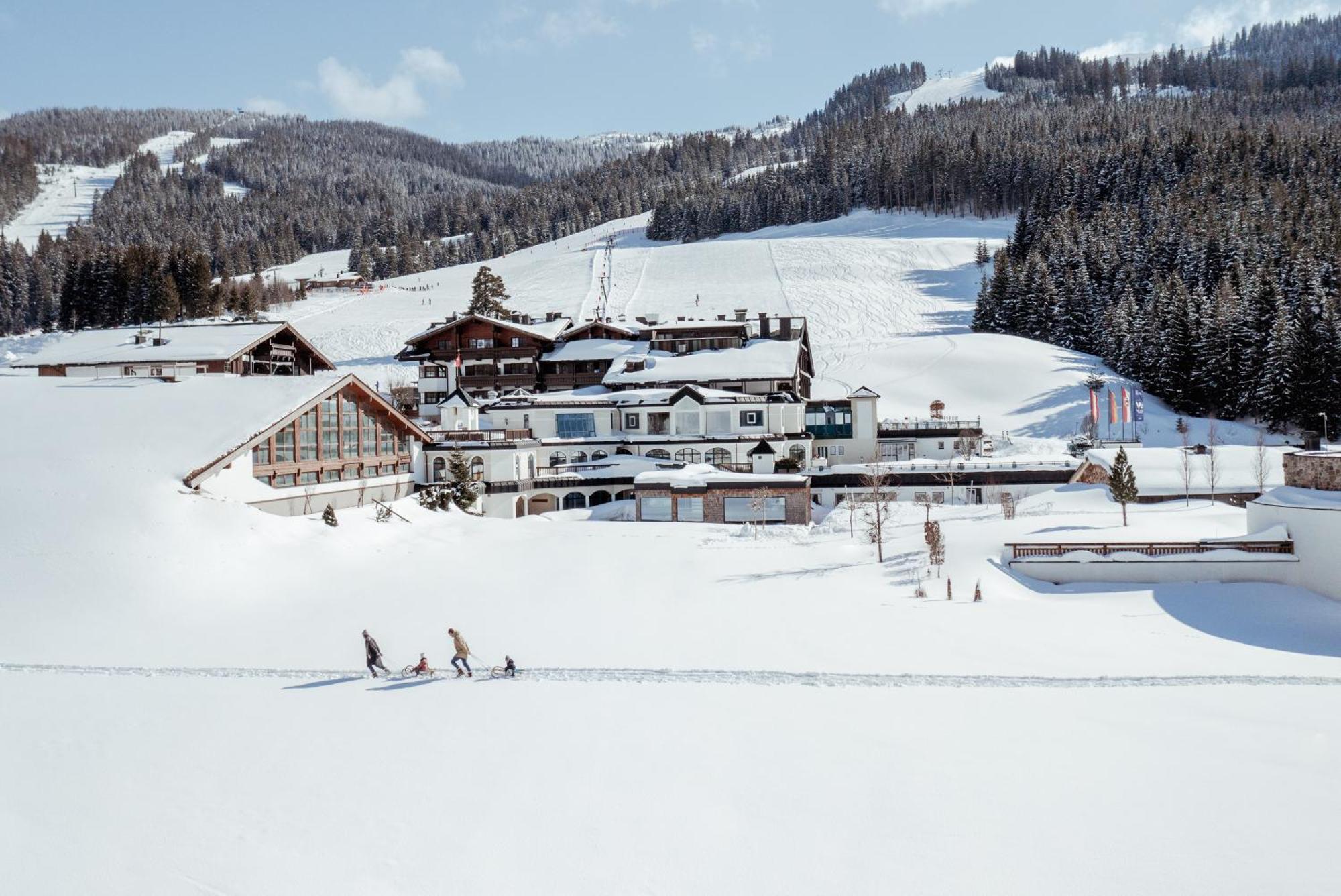 Uebergossene Alm Resort Dienten am Hochkönig Екстериор снимка