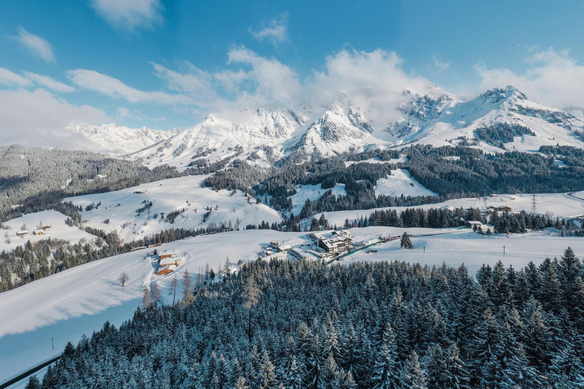 Uebergossene Alm Resort Dienten am Hochkönig Екстериор снимка