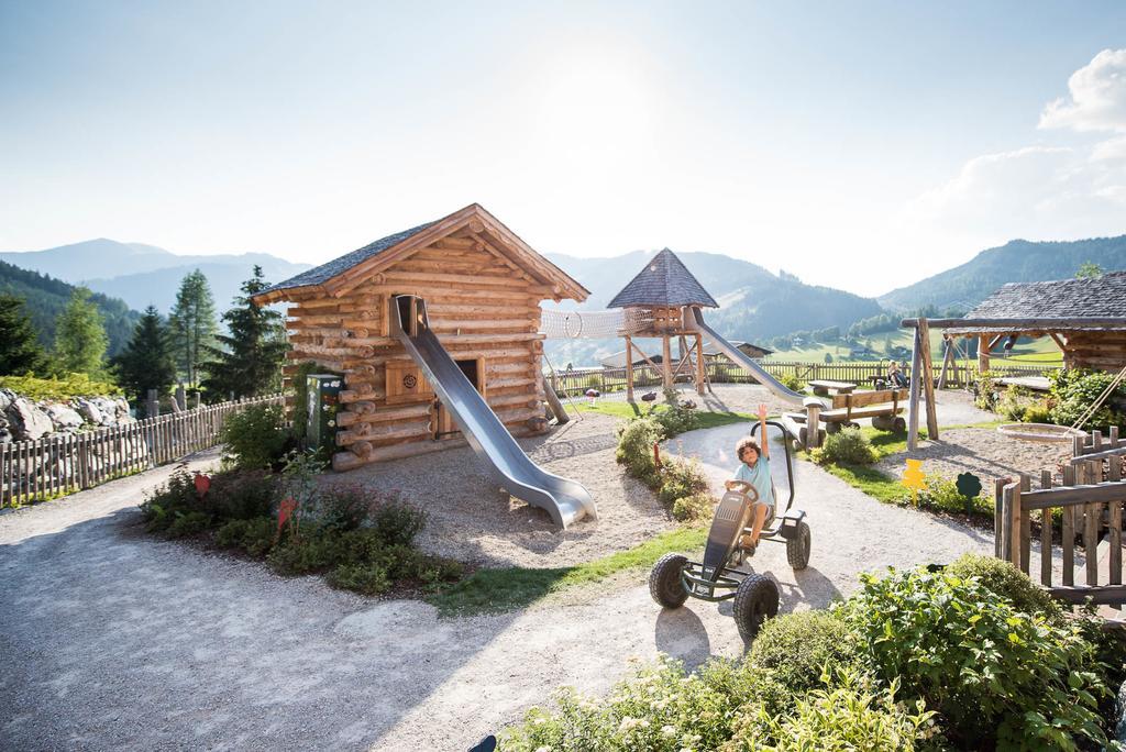 Uebergossene Alm Resort Dienten am Hochkönig Екстериор снимка